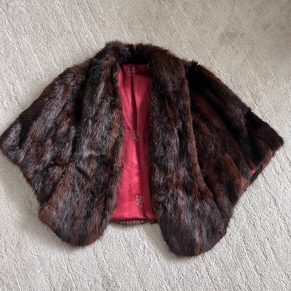 Vintage Fur Cape - 1950's/60's - Picture 1 of 11